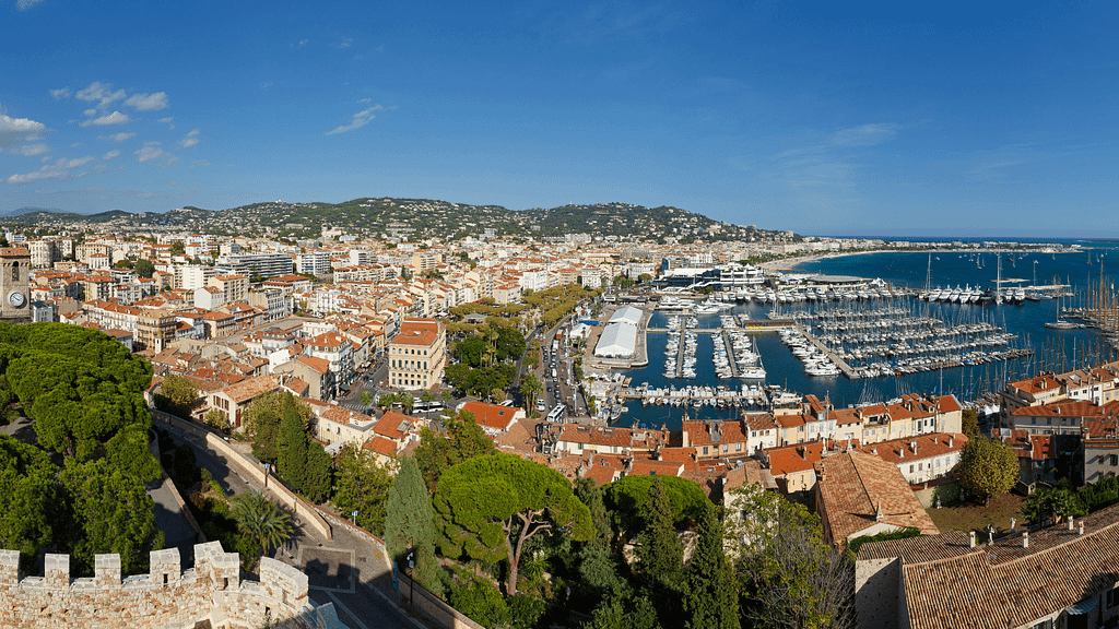 vu sur cannes et le quartier du suquet