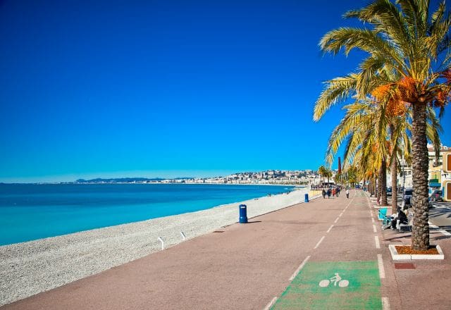 in nice uber taxi